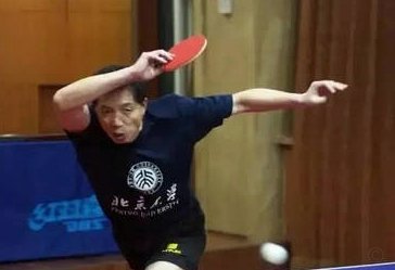 王玉栋在关键球处理中暴露出技术短板