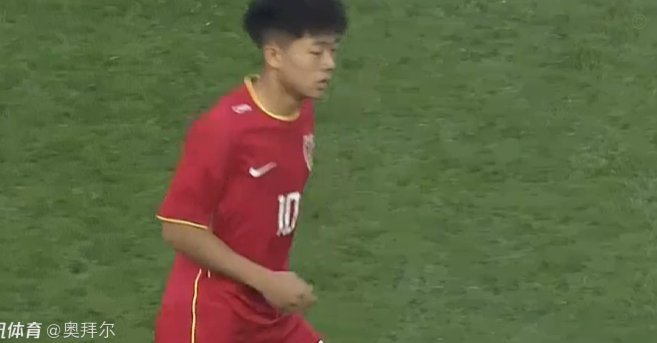 U17国少自废武功，没了邝兆镭和中锋，万项丢失方向