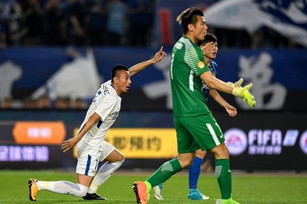 国安3球被吹2-2海港 法比奥张稀哲救主