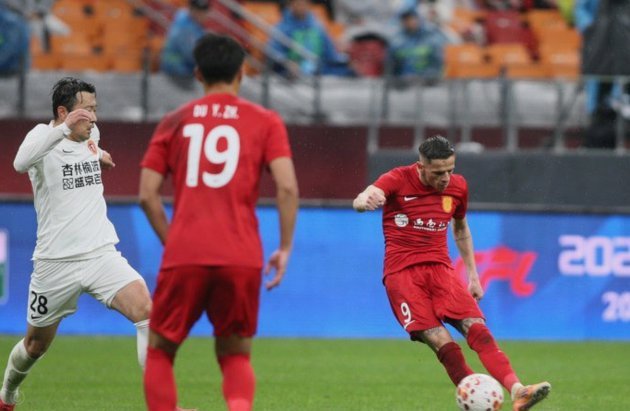 争议判罚！铜梁龙1-0险胜津门虎