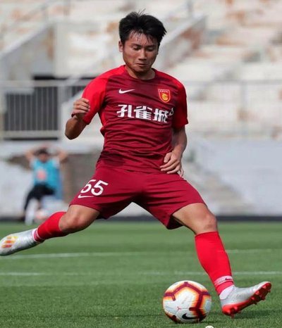 莫雷托：阿隆索将托辛视为重要一员+他很满意，今天只是轮换